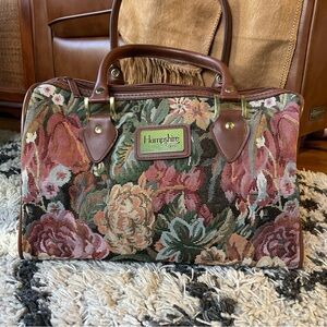 Vintage Hampshire tapestry floral tote weekender bag
